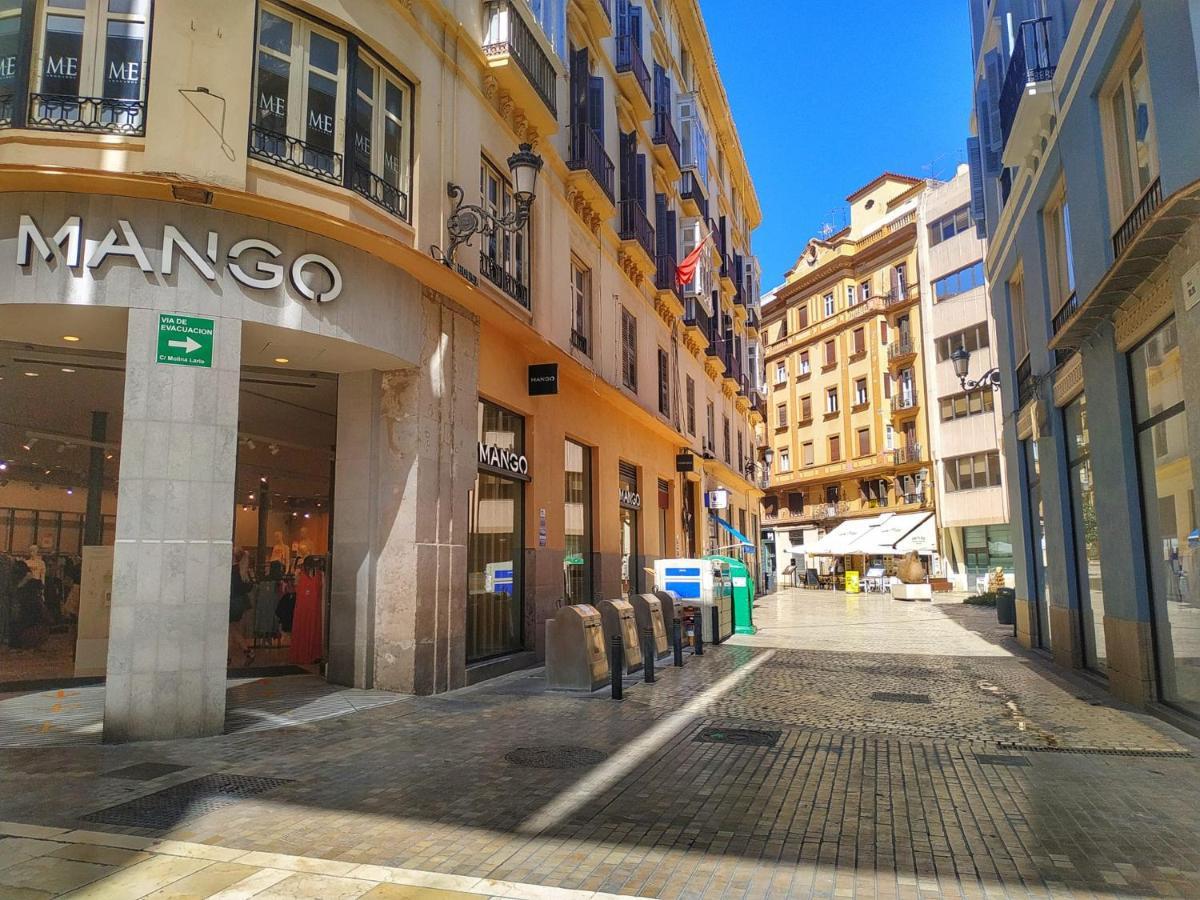 Apartamento Junto A Calle Larios Malaga Exterior photo